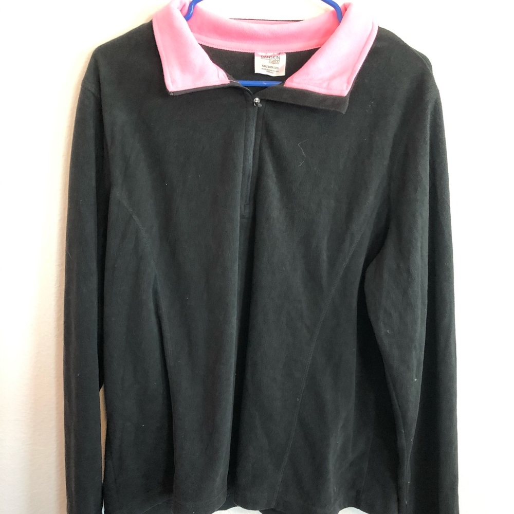 Danskin now black 1/4 zip long sleeve shirt